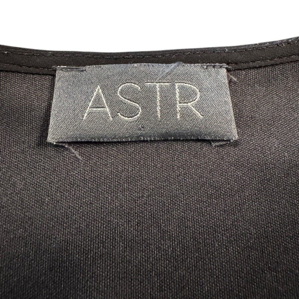 ASTR Label Black Lace Trim Romper S Long Sleeve Party Elegant Romantic EUC‎ - Picture 3 of 6